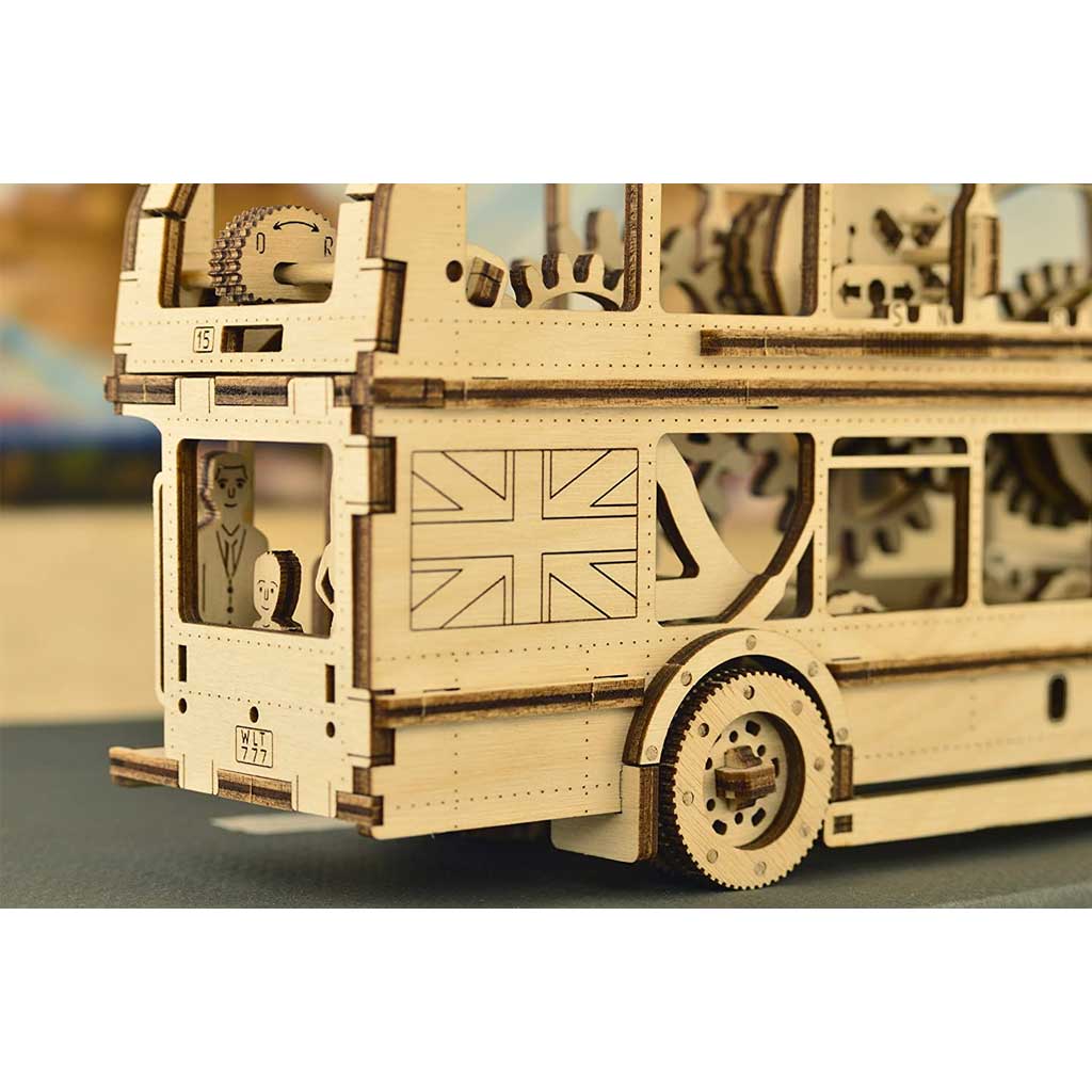 London Bus Dettagli.jpg